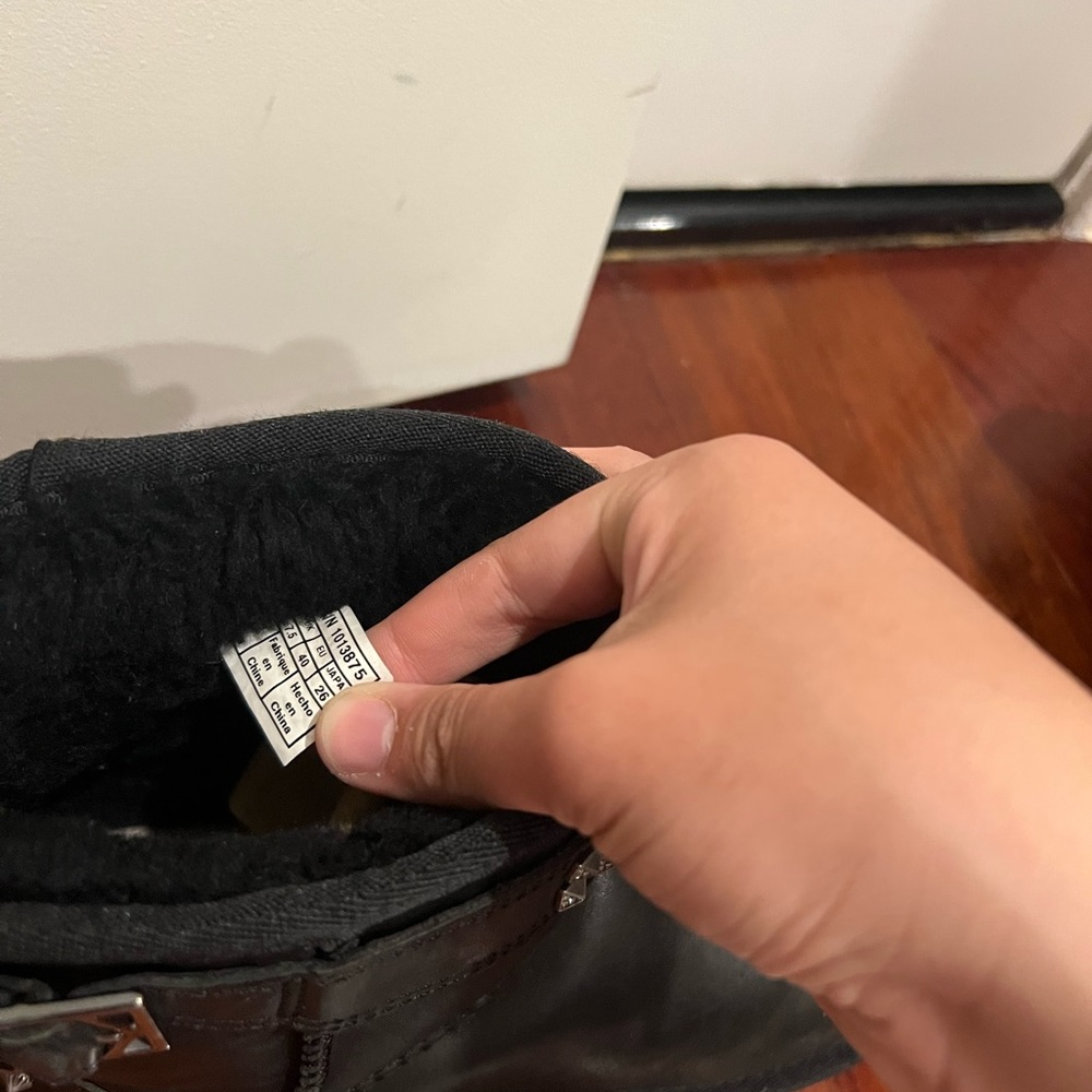 UGG Mini Booties - Picture 6 of 6